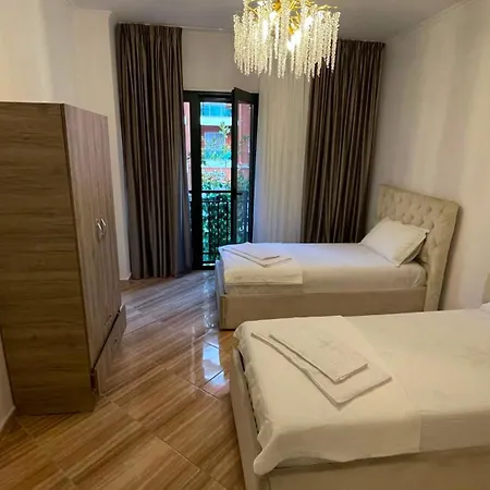 Monarch Apartmán Tirana